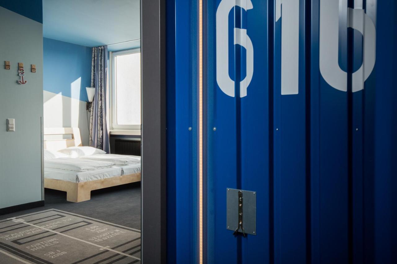 Superbude St Georg Hotel 2*